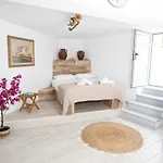 Cycladic Art Dame *