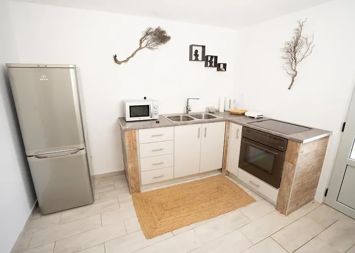 Cycladic Art Dame * Mési